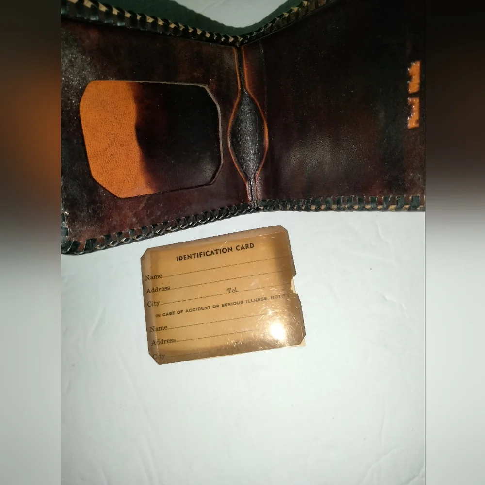 Vintage Handmade (Brown) Leather Equestrian Embossed Men's Wallet (Like New)